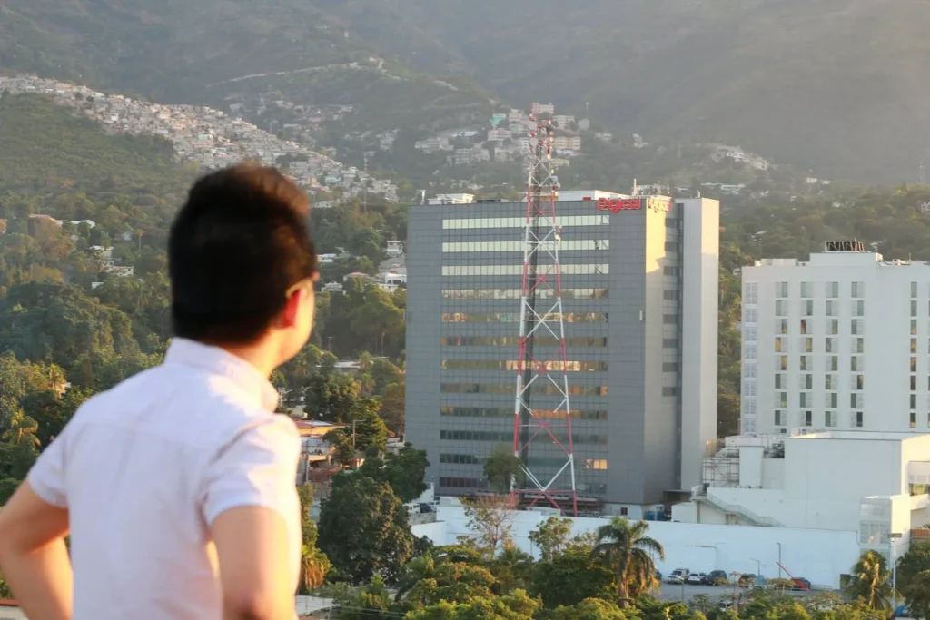 Vũ Kim Tuấn trải qua nhiều vị trí chiến lược, sản phẩm, sales tại Viettel Haiti, Cộng Hoà Dominica, Mỹ