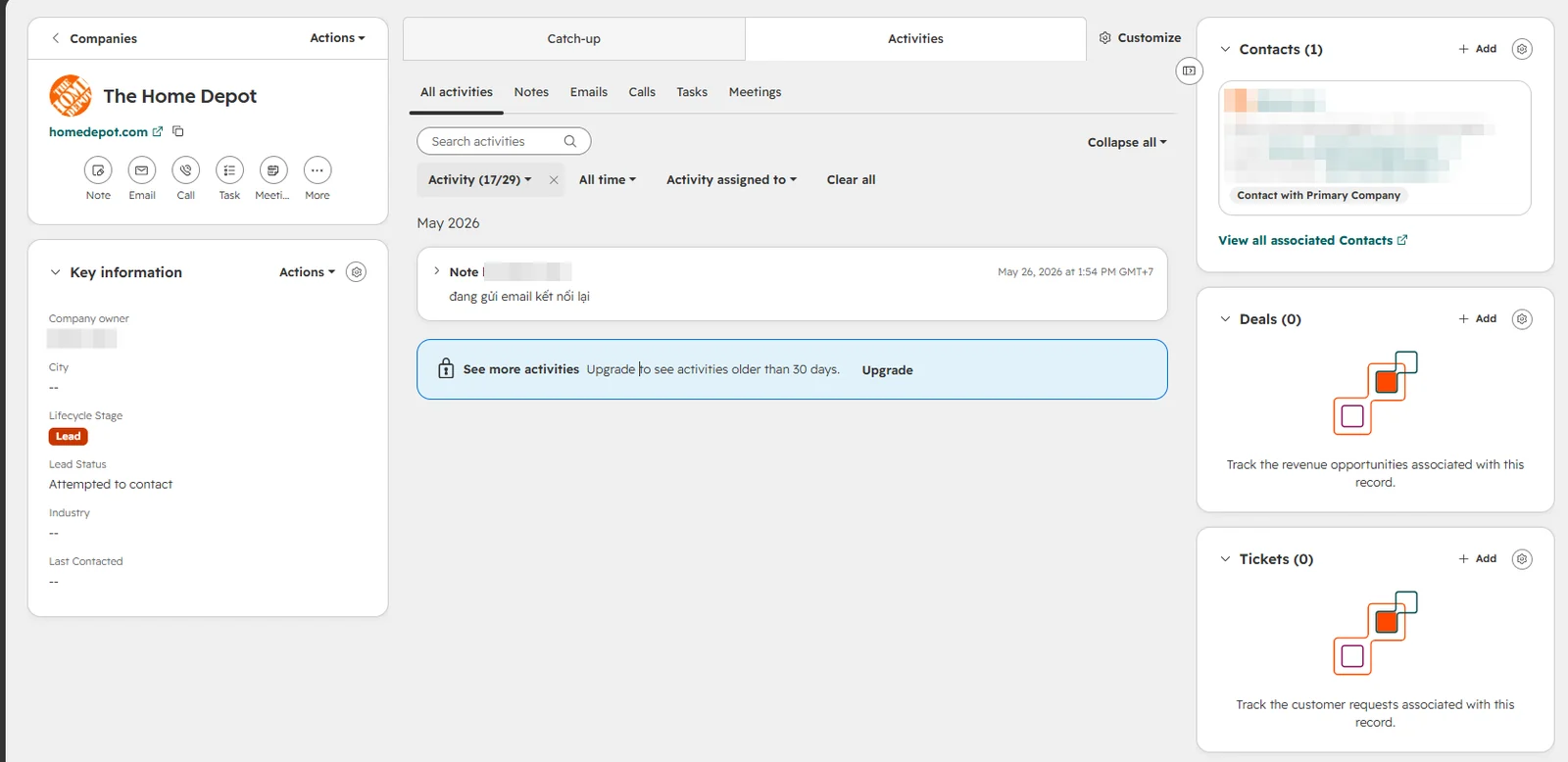Hồ sơ công ty trong HubSpot CRM với Lifecycle Stage, Lead Status, note và contact liên kết