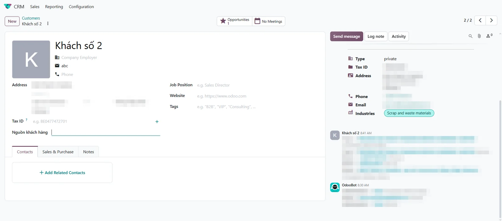 Hồ sơ khách hàng trong Odoo CRM với trường Nguồn khách hàng tự thêm và thông tin công ty được điền sẵn